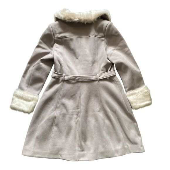 City Chic 'Make Me Blush Coat" Stone Plus Size 16 Faux Fur Collar Belted NWT - Picture 2 of 13